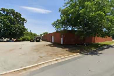 203 Adams Street | 203 Adams St - 16,778 SF Industrial Space for Lease in Burlington, NC