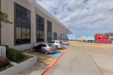2080 Mcdaniel Drive | Warehouse Rental - Carrollton, Texas