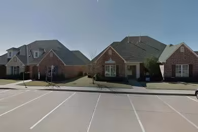 1705 West 33rd Street | Warehouse Rental - Edmond, Oklahoma