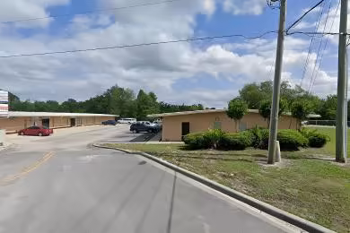 1548 Seminola Boulevard | Warehouse Rental - Casselberry, Florida