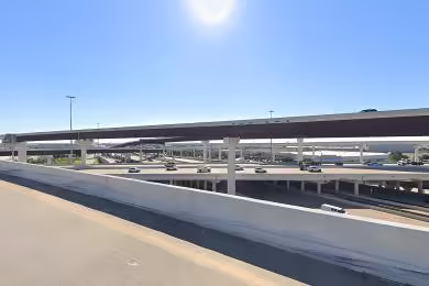 22010 Northwest Freeway | Warehouse Rental - Cypress, Texas