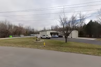 700 Industrial Boulevard | Warehouse Rental - New Albany, Indiana