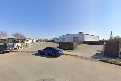 6301 Seven Seas Avenue | Warehouse Rental - Bakersfield, California