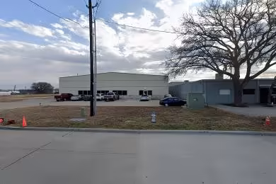 2850 Industrial Lane | Warehouse Rental - , Texas