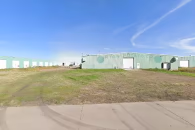 425 Gateway Drive Northeast | Warehouse Rental - East Grand Forks, Minnesota