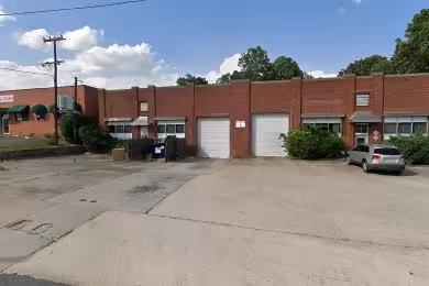 2112 Thrift Road | Warehouse Rental - Enderly Park, North Carolina